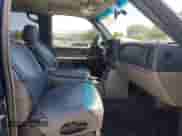 ✅ 2001 Chevrolet Suburban LT • VIN: 3GNGC26G41G224365 • Лот: 42482855. Опубликован ранее на IAAI с пробегом 204 930 миль. Бесплатный доступ к архиву аукционных продаж из США и подробный отчёт об истории автомобиля на DreamBid. Изображение 5.