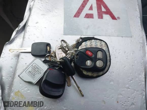 1996 Saturn SL with VIN 1G8ZH5281TZ111411, listed as a IAAI auction lot 43550088 with 236,266 mi miles and . Bid and sale history available at DreamBid. Image 11.