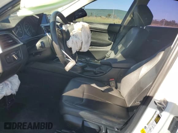 ✅ 2016 BMW 3 Series 320i • VIN: WBA8E1G55GNT38418 • Lot: 82648735. Listed on Copart with Not provided. Free auction sales archive from the USA and detailed vehicle history report at DreamBid. Image 7.