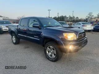 ✅ 2007 Toyota Tacoma • VIN: 5TELU42N57Z441537 • Lot: 93779635. Wystawiony na Copart z przebiegiem 304 988 mil. Bezpłatny archiwum sprzedaży aukcyjnych z USA i szczegółowy raport historii pojazdu na DreamBid. Zdjęcie 1.