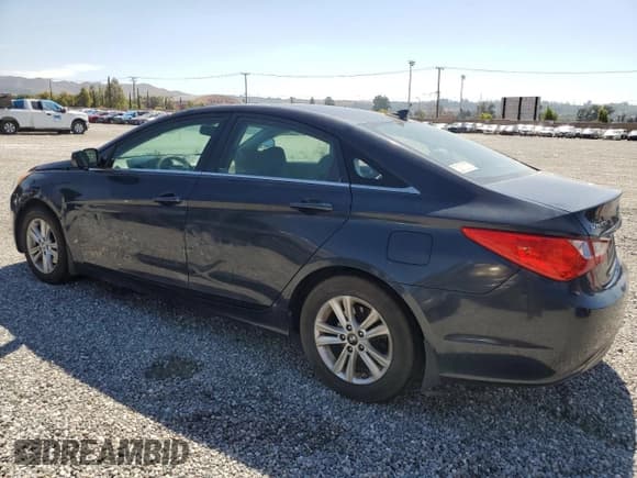 ✅ 2013 Hyundai Sonata GLS • VIN: 5NPEB4ACXDH618368 • Lot: 72726274. Listed on Copart with 174,956 mi. Free auction sales archive from the USA and detailed vehicle history report at DreamBid. Image 2.