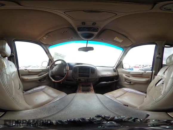 ✅ 2001 Lincoln Navigator • VIN: 5LMEU27R61LJ25426 • Лот: 42455202. Опубликован ранее на IAAI с пробегом 345 744 миль. Бесплатный доступ к архиву аукционных продаж из США и подробный отчёт об истории автомобиля на DreamBid. Изображение 20.