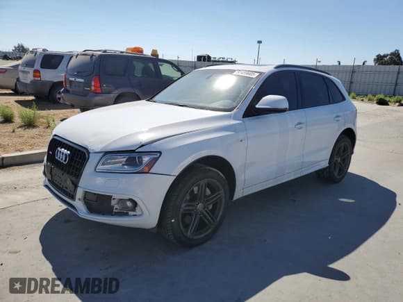 ✅ 2014 Audi Q5 Premium Plus • VIN: WA1DGAFP3EA044111 • Lot: 68459605. Listed on Copart with 113,516 mi. Free auction sales archive from the USA and detailed vehicle history report at DreamBid. Image 1.