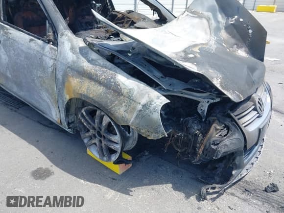 ✅ 2006 Volkswagen Jetta 2.5L • VIN: 3VWRG71K26M708264 • Лот: 42256644. Опубликован ранее на IAAI с пробегом Не указан. Бесплатный доступ к архиву аукционных продаж из США и подробный отчёт об истории автомобиля на DreamBid. Изображение 6.