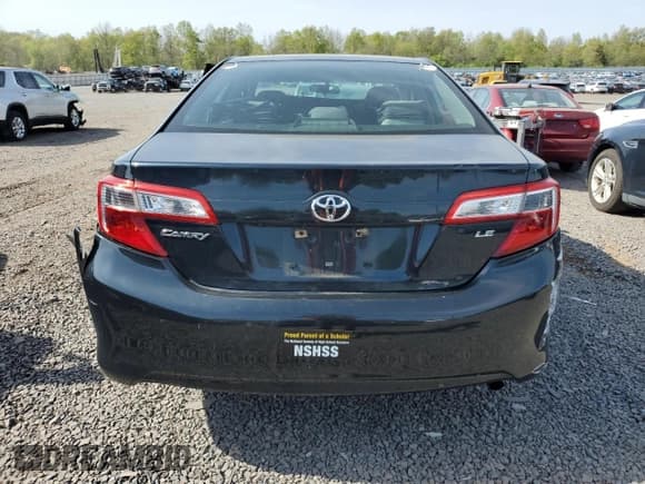 ✅ 2014 Toyota Camry SE • VIN: 4T1BF1FK5EU441009 • Лот: 54555275. Опубликован ранее на Copart с пробегом 165 843 миль. Бесплатный доступ к архиву аукционных продаж из США и подробный отчёт об истории автомобиля на DreamBid. Изображение 6.