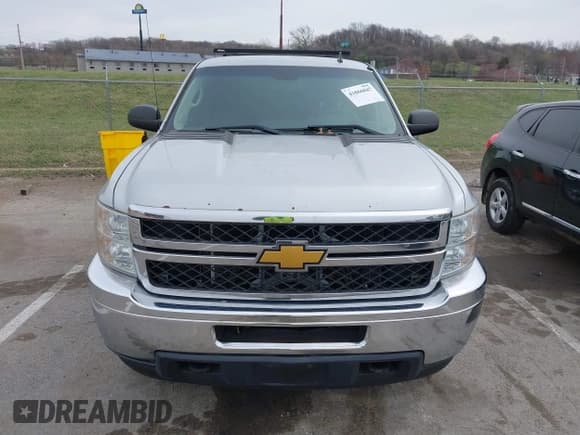 ✅ 2012 Chevrolet Silverado 2500HD LT • VIN: 1GC2KXCG5CZ331015 • Lot: 41866847. Wystawiony na IAAI z przebiegiem 165 559 mil. Bezpłatny archiwum sprzedaży aukcyjnych z USA i szczegółowy raport historii pojazdu na DreamBid. Zdjęcie 12.