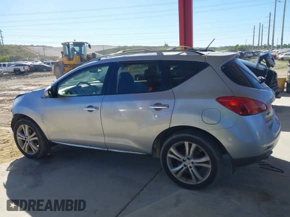 ✅ 2009 Nissan Murano S • VIN: JN8AZ18WX9W117575 • Lot: 43701342. Listed on IAAI with 151,274 mi. Free auction sales archive from the USA and detailed vehicle history report at DreamBid. Image 14.