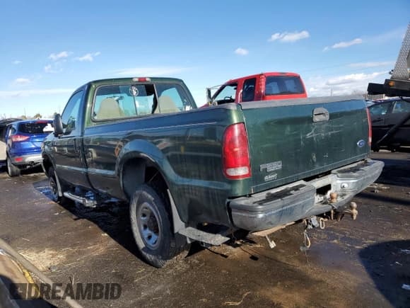 ✅ 2000 Ford F-250 XL • VIN: 1FTNF21L2YEB66074 • Lot: 84274244. Listed on Copart with 100,845 mi. Free auction sales archive from the USA and detailed vehicle history report at DreamBid. Image 2.