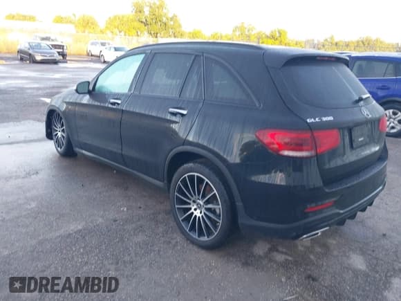 ✅ 2021 Mercedes-Benz GLC 300 • VIN: W1N0G8DB3MV286028 • Лот: 43506422. Опубликован ранее на IAAI с пробегом 84 611 миль. Бесплатный доступ к архиву аукционных продаж из США и подробный отчёт об истории автомобиля на DreamBid. Изображение 3.