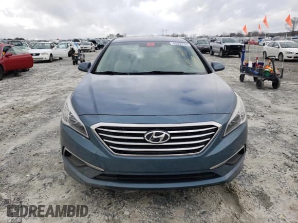 ✅ 2016 Hyundai Sonata SE • VIN: 5NPE24AF2GH293102 • Lot: 42359163. Listed on Copart with 92,456 mi. Free auction sales archive from the USA and detailed vehicle history report at DreamBid. Image 5.