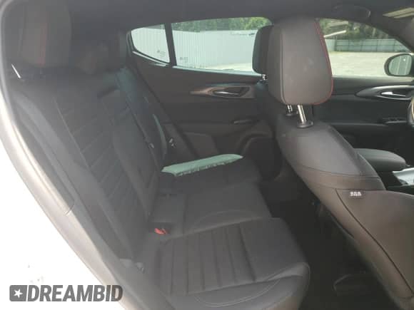 ✅ 2023 Dodge Hornet GT • VIN: ZACNDFAN5P3A03558 • Lot: 64052345. Wystawiony na Copart z przebiegiem 37 244 mil mil. Skorzystaj z bezpłatnego archiwum sprzedaży aukcyjnych z USA i zobacz szczegółowy raport historii pojazdu na DreamBid. Zdjęcie 11.