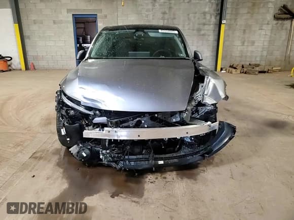 ✅ 2026 Tesla Model Y Long Range • VIN: 7SAYGDED6TA441641 • Lot: 85534625. Listed on Copart with 4,835 mi. Free auction sales archive from the USA and detailed vehicle history report at DreamBid. Image 14.