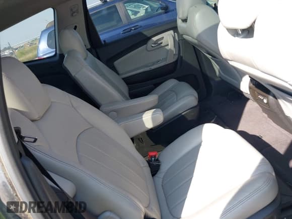 ✅ 2010 Chevrolet Traverse LTZ • VIN: 1GNLVHED9AS115881 • Lot: 43212449. Wystawiony na IAAI z przebiegiem 208 815 mil. Bezpłatny archiwum sprzedaży aukcyjnych z USA i szczegółowy raport historii pojazdu na DreamBid. Zdjęcie 8.