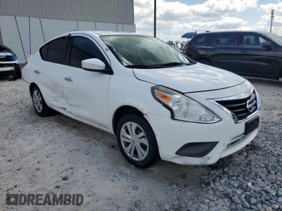 ✅ 2017 Nissan Versa SV • VIN: 3N1CN7AP1HL867377 • Лот: 84981435. Опубликован ранее на Copart с пробегом 109 554 миль. Бесплатный доступ к архиву аукционных продаж из США и подробный отчёт об истории автомобиля на DreamBid. Изображение 4.