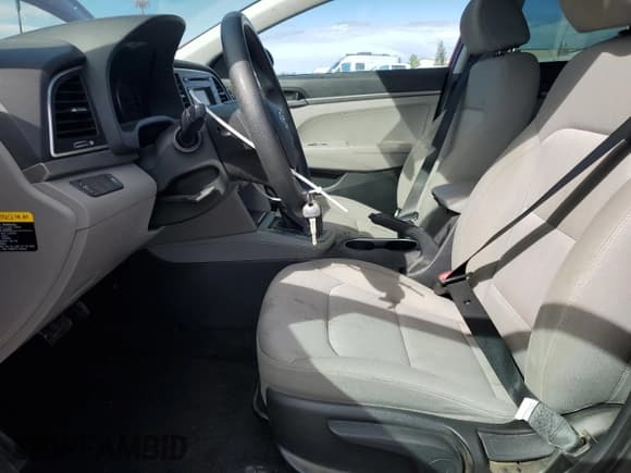✅ 2017 Hyundai Elantra SE • VIN: KMHD74LF4HU353491 • Lot: 86676695. Listed on Copart with 106,571 mi. Free auction sales archive from the USA and detailed vehicle history report at DreamBid. Image 7.