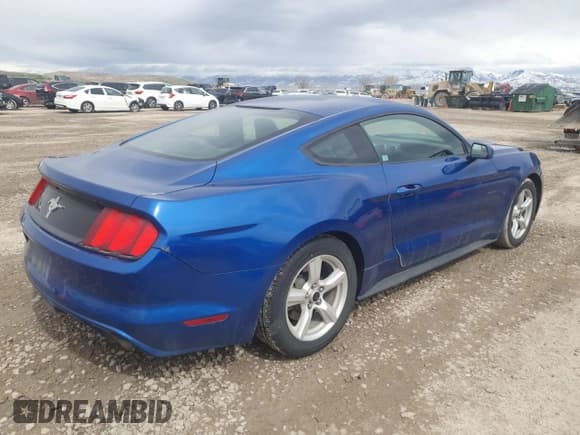 ✅ 2017 Ford Mustang V6 • VIN: 1FA6P8AM0H5220023 • Lot: 49143025. Listed on Copart with 163,056 mi. Free auction sales archive from the USA and detailed vehicle history report at DreamBid. Image 3.