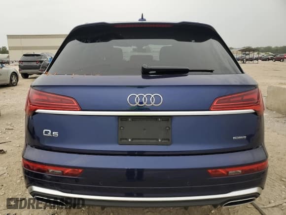 ✅ 2022 Audi Q5 S line Premium • VIN: WA1GAAFY5N2025240 • Лот: 71445665. Опубликован ранее на Copart с пробегом Не указан. Бесплатный доступ к архиву аукционных продаж из США и подробный отчёт об истории автомобиля на DreamBid. Изображение 6.