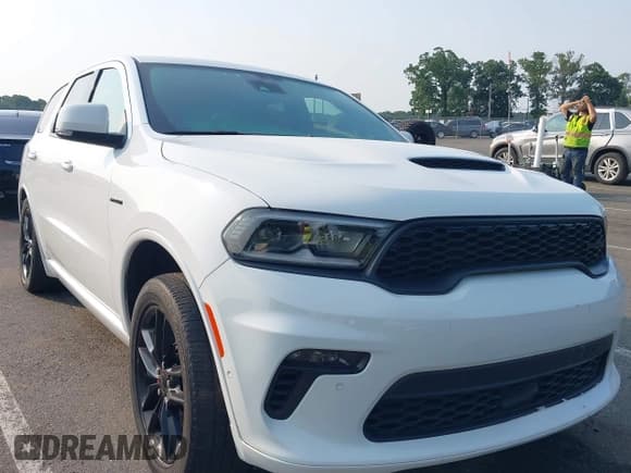 ✅ 2022 Dodge Durango R/T • VIN: 1C4SDJCT7NC206690 • Lot: 42879255. Wystawiony na IAAI z przebiegiem 31 385 mil. Bezpłatny archiwum sprzedaży aukcyjnych z USA i szczegółowy raport historii pojazdu na DreamBid. Zdjęcie 1.