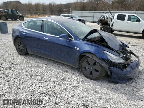 ✅ 2018 Tesla Model 3 Long Range Battery • VIN: 5YJ3E1EB8JF093657 • Lot: 47384465. Wystawiony na Copart z przebiegiem Nie podano. Bezpłatny archiwum sprzedaży aukcyjnych z USA i szczegółowy raport historii pojazdu na DreamBid. Zdjęcie 4.