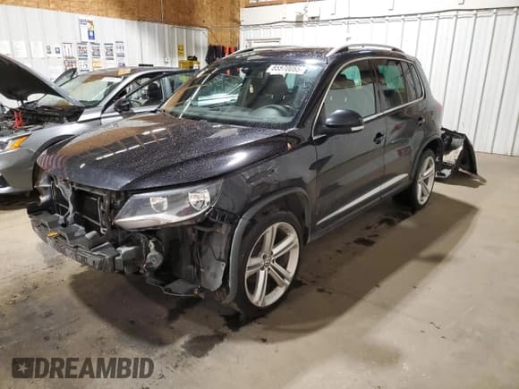 ✅ 2016 Volkswagen Tiguan SEL • VIN: WVGBV7AX9GW612957 • Lot: 85570055. Wystawiony na Copart z przebiegiem 98 098 mil. Bezpłatny archiwum sprzedaży aukcyjnych z USA i szczegółowy raport historii pojazdu na DreamBid. Zdjęcie 1.