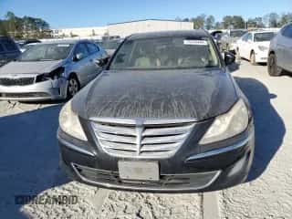 2013 Hyundai Genesis 3.8L z VIN KMHGC4DD8DU228106, wystawiony jako Copart lot #75243484 z przebiegiem 129 544 mil mil oraz Czysty tytuł • Clean title. Historia ofert i sprzedaży dostępna na DreamBid. Obrazek 5.