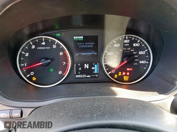 ✅ 2024 Mitsubishi Eclipse Cross LE • VIN: JA4ATVAA2RZ073602 • Lot: 90460365. Listed on Copart with 9,225 mi. Free auction sales archive from the USA and detailed vehicle history report at DreamBid. Image 9.