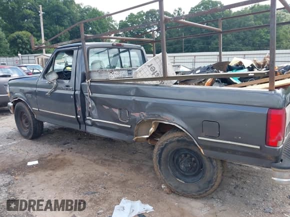 ✅ 1994 Ford F-250 • VIN: 2FTHF25H9RCA47450 • Lot: 42648819. Listed on IAAI with 132,702 mi. Free auction sales archive from the USA and detailed vehicle history report at DreamBid. Image 6.