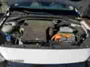 2019 Hyundai Ioniq SEL z VIN KMHC75LC9KU106126, wystawiony jako Copart lot #70461684 z przebiegiem 40 782 mil mil oraz Szkoda całkowita • Salvage title. Historia ofert i sprzedaży dostępna na DreamBid. Obrazek 11.