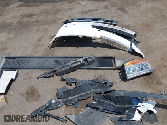 ✅ 2011 Nissan Armada Platinum • VIN: 5N1BA0NF1BN603981 • Lot: 42518673. Wystawiony na IAAI z przebiegiem 216 109 mil. Bezpłatny archiwum sprzedaży aukcyjnych z USA i szczegółowy raport historii pojazdu na DreamBid. Zdjęcie 11.