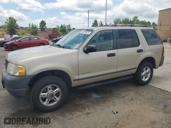 ✅ 2004 Ford Explorer XLS • VIN: 1FMZU62K44UB18589 • Lot: 63076075. Listed on Copart with 256,644 mi. Free auction sales archive from the USA and detailed vehicle history report at DreamBid. Image 1.