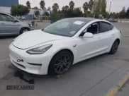 ✅ 2020 Tesla Model 3 Standard Range Plus • VIN: 5YJ3E1EA7LF633297 • Лот: 43512248. Опубликован ранее на IAAI с пробегом Не указан. Бесплатный доступ к архиву аукционных продаж из США и подробный отчёт об истории автомобиля на DreamBid. Изображение 2.