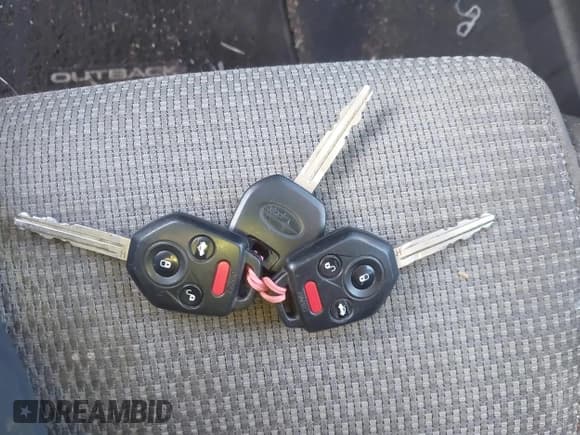 ✅ 2020 Subaru Outback Premium • VIN: 4S4BTACC2L3104807 • Lot: 43507737. Listed on IAAI with 251,944 mi. Free auction sales archive from the USA and detailed vehicle history report at DreamBid. Image 11.