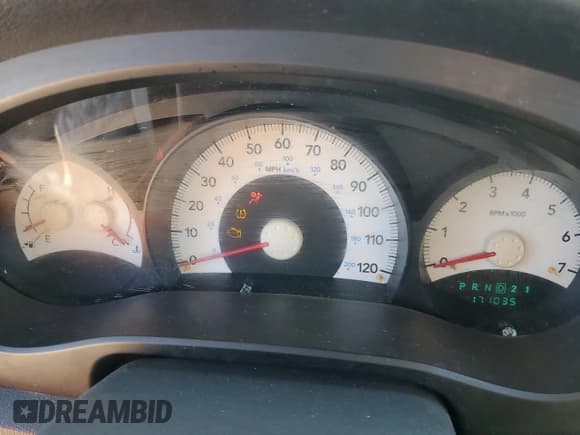 ✅ 2008 Mitsubishi Raider LS • VIN: 1Z7HC22K58S572156 • Lot: 72398984. Wystawiony na Copart z przebiegiem 171 035 mil. Bezpłatny archiwum sprzedaży aukcyjnych z USA i szczegółowy raport historii pojazdu na DreamBid. Zdjęcie 9.