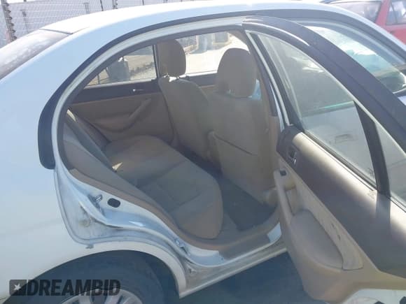 ✅ 2004 Honda Civic LX • VIN: 2HGES15564H512777 • Лот: 42819099. Опубликован ранее на IAAI с пробегом 281 077 миль. Бесплатный доступ к архиву аукционных продаж из США и подробный отчёт об истории автомобиля на DreamBid. Изображение 8.