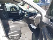 ✅ 2022 Jeep Grand Cherokee • VIN: 1C4RJYB63N8762056 • Lot: 42935946. Listed on IAAI with 51,691 mi. Free auction sales archive from the USA and detailed vehicle history report at DreamBid. Image 5.