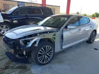 ✅ 2018 Kia Stinger Premium • VIN: KNAE25LA2J6023762 • Lot: 43573924. Wystawiony na IAAI z przebiegiem 48 573 mil. Bezpłatny archiwum sprzedaży aukcyjnych z USA i szczegółowy raport historii pojazdu na DreamBid. Zdjęcie 2.