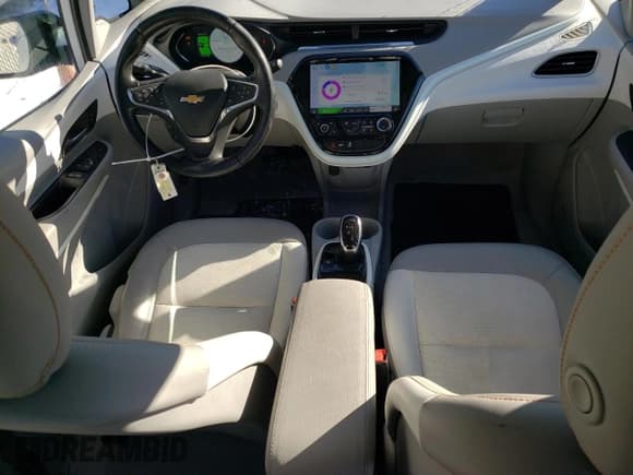 ✅ 2020 Chevrolet Bolt EV Premier • VIN: 1G1FZ6S0XL4149960 • Lot: 88268315. Wystawiony na Copart z przebiegiem 20 544 mil. Bezpłatny archiwum sprzedaży aukcyjnych z USA i szczegółowy raport historii pojazdu na DreamBid. Zdjęcie 8.