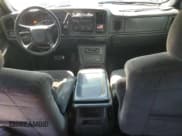 ✅ 2002 Chevrolet Silverado 1500 LS • VIN: 2GCEC19T221315633 • Lot: 84916865. Listed on Copart with 415,846 mi. Free auction sales archive from the USA and detailed vehicle history report at DreamBid. Image 8.