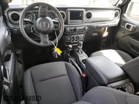 ✅ 2022 Jeep Wrangler Unlimited Willys Sport • VIN: 1C4HJXDM8NW276565 • Lot: 49680384. Wystawiony na Copart z przebiegiem Nie podano. Bezpłatny archiwum sprzedaży aukcyjnych z USA i szczegółowy raport historii pojazdu na DreamBid. Zdjęcie 8.