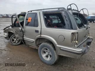 ✅ 1999 Chevrolet Blazer Trailblazer • VIN: 1GNCS13W8X2122902 • Lot: 85032064. Wystawiony na Copart z przebiegiem Nie podano. Bezpłatny archiwum sprzedaży aukcyjnych z USA i szczegółowy raport historii pojazdu na DreamBid. Zdjęcie 2.