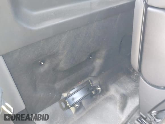 ✅ 2024 Chevrolet Silverado 2500HD • VIN: 1GB0WLE77RF158999 • Лот: 42621436. Опубликован ранее на IAAI с пробегом 7 829 миль. Бесплатный доступ к архиву аукционных продаж из США и подробный отчёт об истории автомобиля на DreamBid. Изображение 5.