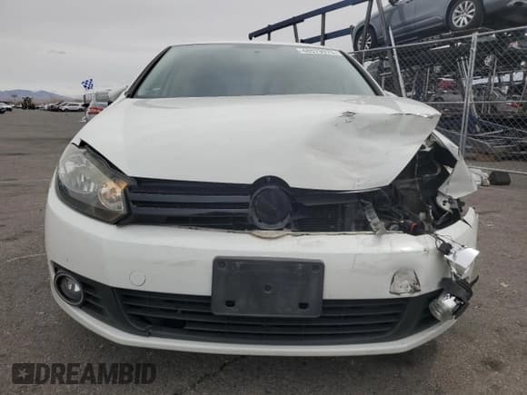 ✅ 2013 Volkswagen Golf TDI w/Sunroof & Nav • VIN: WVWDM7AJ2DW026351 • Lot: 48579975. Wystawiony na Copart z przebiegiem 99 702 mil. Bezpłatny archiwum sprzedaży aukcyjnych z USA i szczegółowy raport historii pojazdu na DreamBid. Zdjęcie 5.