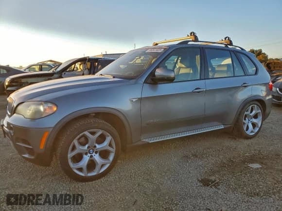 ✅ 2011 BMW X5 35d • VIN: 5UXZW0C56BL370155 • Lot: 96341925. Listed on Copart with 190,936 mi. Free auction sales archive from the USA and detailed vehicle history report at DreamBid. Image 1.