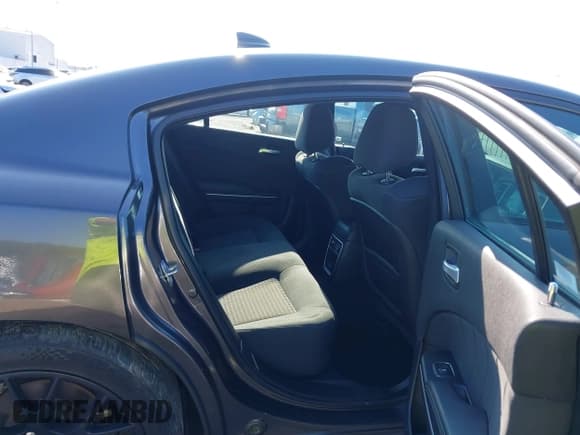 ✅ 2019 Dodge Charger R/T • VIN: 2C3CDXCT8KH575336 • Лот: 43021127. Опубликован ранее на IAAI с пробегом 32 292 миль. Бесплатный доступ к архиву аукционных продаж из США и подробный отчёт об истории автомобиля на DreamBid. Изображение 8.