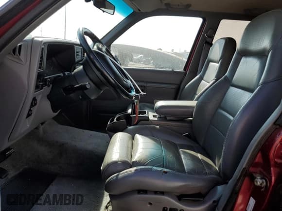 ✅ 1994 Ford Explorer Eddie Bauer • VIN: 1FMDU34X3RUB37188 • Lot: 77674574. Listed on Copart with 64,028 mi. Free auction sales archive from the USA and detailed vehicle history report at DreamBid. Image 7.