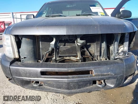 ✅ 2010 Chevrolet Silverado 1500 • VIN: 3GCRKSE20AG257552 • Лот: 43718985. Опубликован ранее на IAAI с пробегом 229 703 миль. Бесплатный доступ к архиву аукционных продаж из США и подробный отчёт об истории автомобиля на DreamBid. Изображение 6.