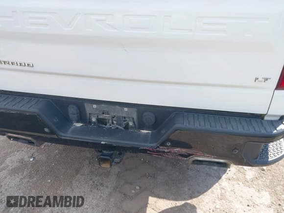 ✅ 2020 Chevrolet Silverado 1500 LT Trail Boss • VIN: 3GCPYFED0LG103778 • Lot: 42717809. Wystawiony na IAAI z przebiegiem 105 422 mil. Bezpłatny archiwum sprzedaży aukcyjnych z USA i szczegółowy raport historii pojazdu na DreamBid. Zdjęcie 12.