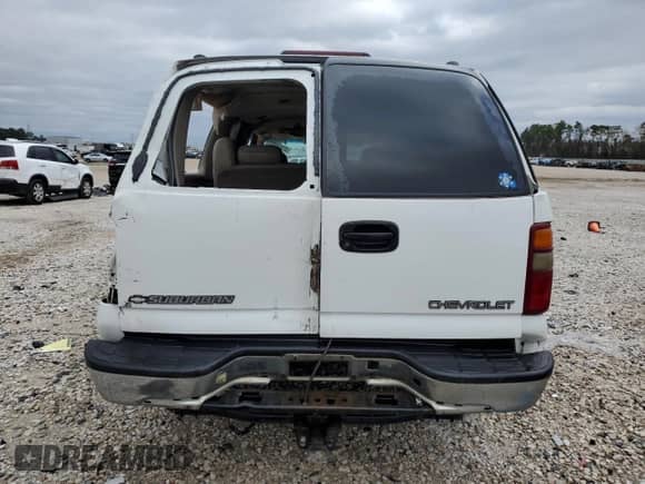 ✅ 2001 Chevrolet Suburban • VIN: 1GNEC16T71J293421 • Лот: 87670365. Опубликован ранее на Copart с пробегом 310 325 миль. Бесплатный доступ к архиву аукционных продаж из США и подробный отчёт об истории автомобиля на DreamBid. Изображение 6.