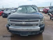 ✅ 2007 Chevrolet Silverado 1500 1LT • VIN: 3GCEC13027G522469 • Lot: 42902456. Wystawiony na IAAI z przebiegiem 295 741 mil. Bezpłatny archiwum sprzedaży aukcyjnych z USA i szczegółowy raport historii pojazdu na DreamBid. Zdjęcie 12.