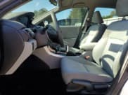 ✅ 2017 Honda Accord LX • VIN: 1HGCR2F36HA139511 • Лот: 87199605. Опубликован ранее на Copart с пробегом 141 543 миль. Бесплатный доступ к архиву аукционных продаж из США и подробный отчёт об истории автомобиля на DreamBid. Изображение 7.